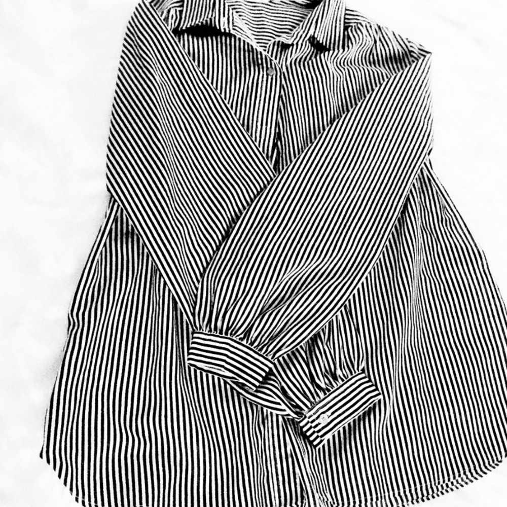 💌 Vintage Button Down Striped Blouse